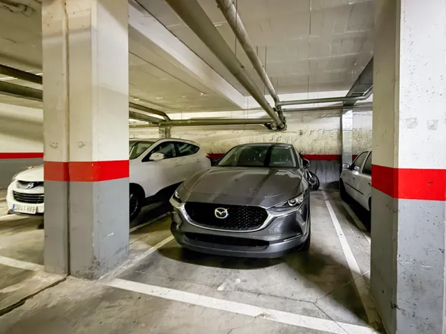 Piso con ascensor, parking y trastero — 20