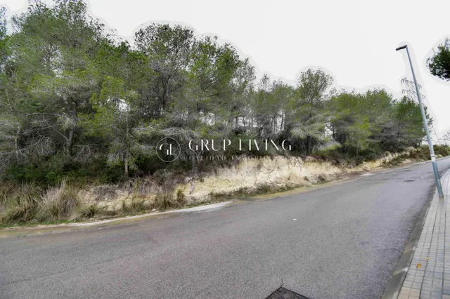 TERRENO EN CAN PERE LA PLANA — 13