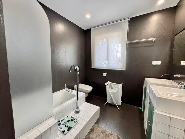 Chalet Independiente de Lujo en Benalmádena – Privacidad, Naturaleza y Vistas al Mar — 31