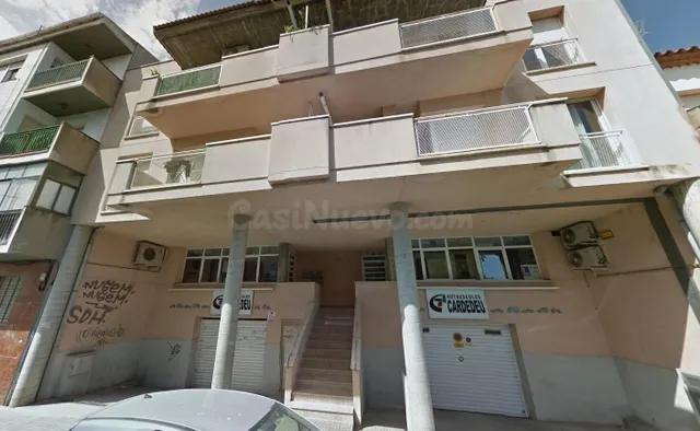 Se vende piso en Cesión de Remate en Calle Llinars 7 de Card - foto 2