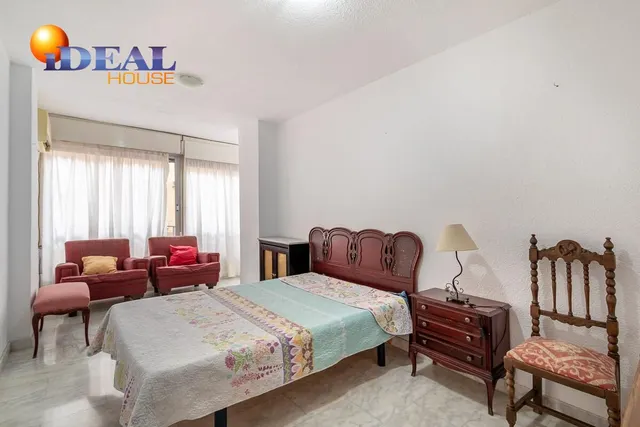 MAGNIFICA VIVIENDA EN LAS FLORES - CAMINO DE RONDA — 13