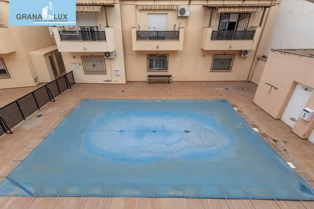 Piso en urbanización con piscina en Las Gabias — 22