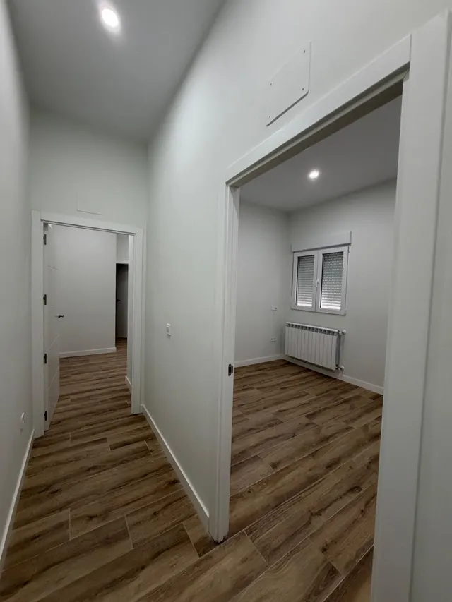 Exclusivo Piso en Alquiler - Calle Italia, Valladolid — 46