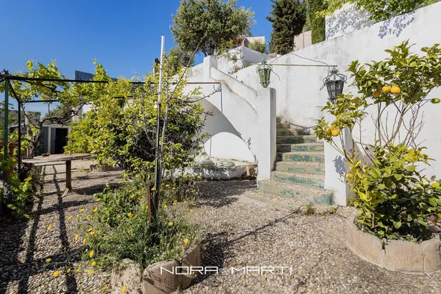CASA A  NOSTRA SENYORA DE LOURDES — 27
