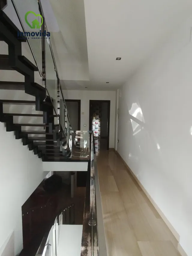 Casa Reformada con Espacios Exteriores en Córdoba - €380,000 — 36