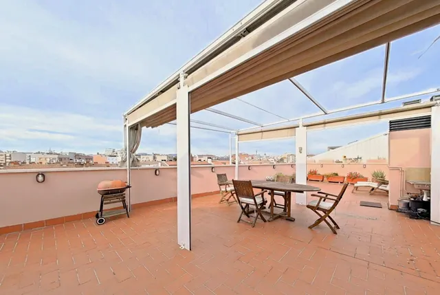 Espectacular ático reformado con terraza privada de 100 m2 en gràcia, Sabadell — 21