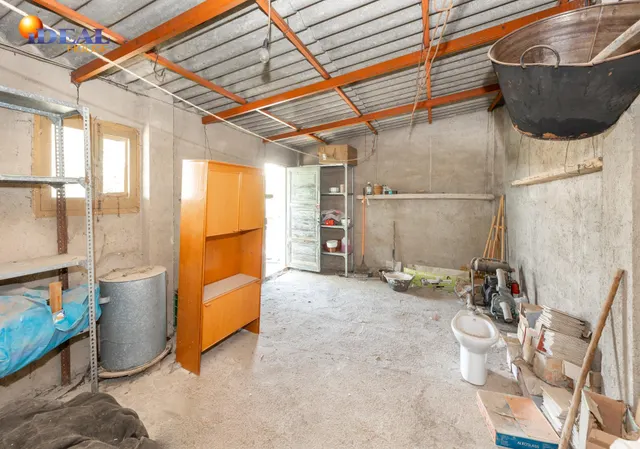 ¡CASA EN UNA SOLA PLANTA, CREA TU VIVIENDA IDEAL EN ALBOLOTE! Casa en una sola planta con patio, garaje y un gran potencial. — 23