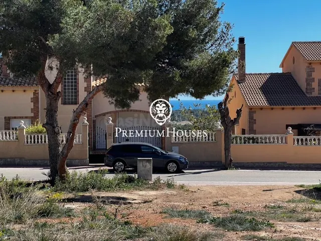 Solar urbano a la venta en la Martorella, Roda de Berà - foto 4