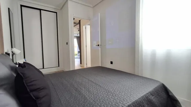 Apartamento 1 habitación 54m² en venta - Estacion de autobuses — 11