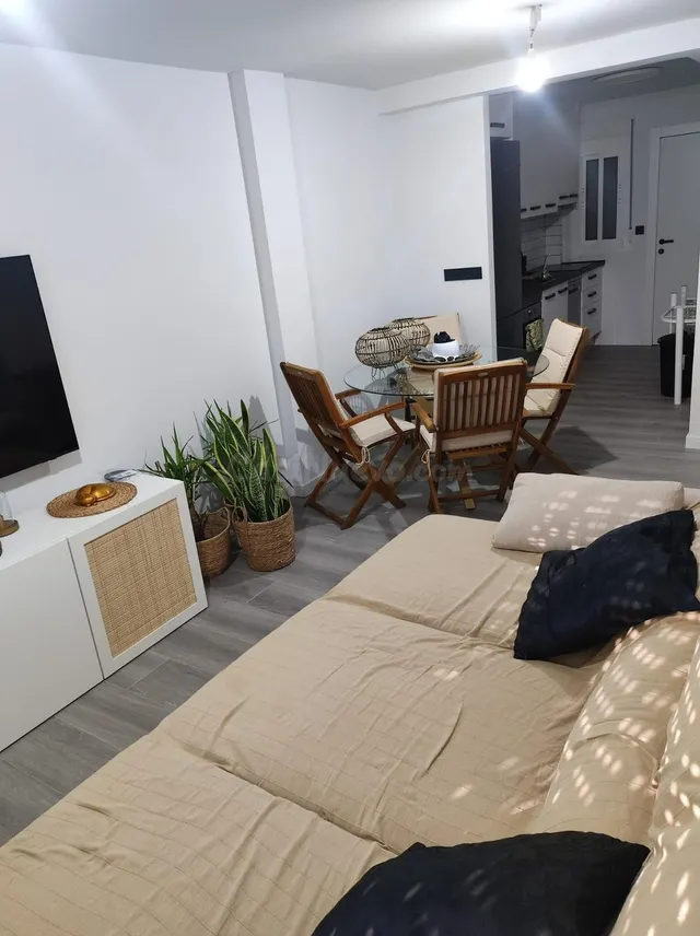 VIVIENDA TOTALMENTE REFORMADA CON PISCINA PRIVADA - foto 5