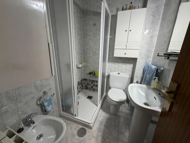 ¡A 1 minuto del Metro Carabanchel Alto! Luminosa 1ª planta con terraza y 2 dormitorios — 8