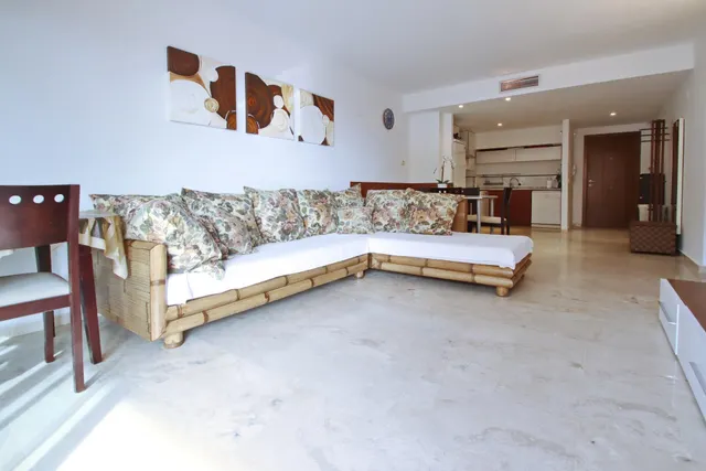 Soleado apartamento con vistas a la piscina en La Entrada, Punta Prima, Costa Blanca — 24
