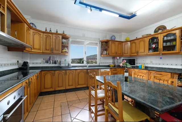Espectacular chalet-cortijo con encanto, piscina y vistas a Sierra Nevada en Padul — 26