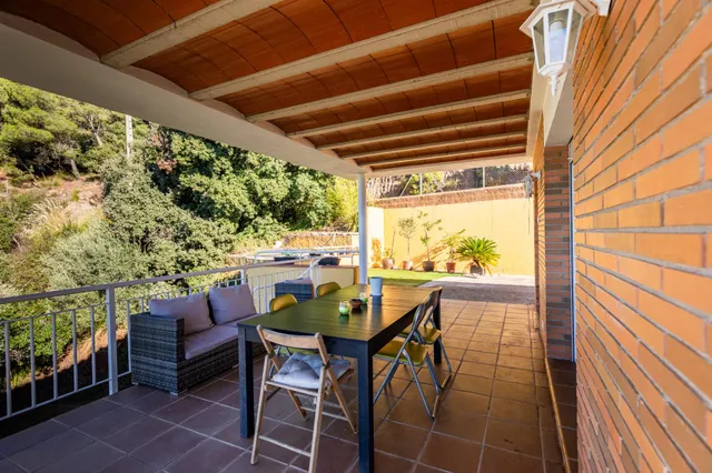Casa con vistas espectaculares — 9