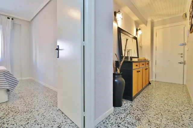 ¡Oportunidad única de inversión en Alicante! Piso en venta en Pinoso, 9 – 1º Izquierda — 15