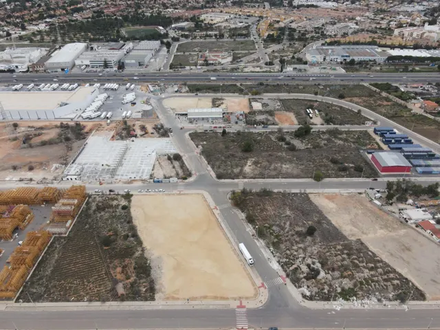 SUELO INDUSTRIAL EN EL POLIGONO DE SAN ANTONIO DE BENAGEBER - foto 3