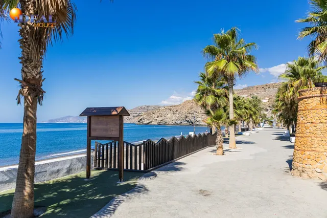FANTÁSTICO PISO JUNTO A LA PLAYA - LA RÁBITA — 28