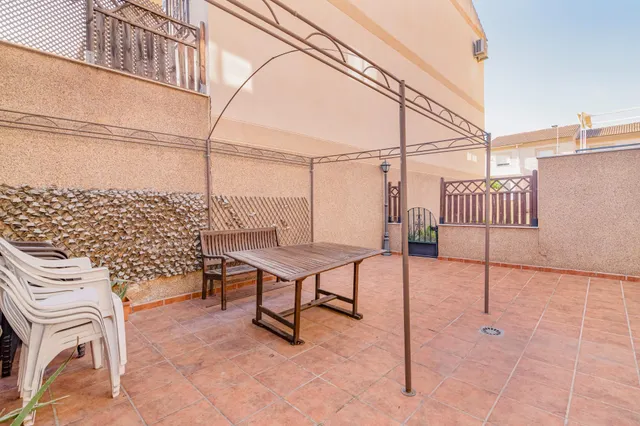 CHALET PAREADO CON PISCINA COMUNITARIA, CIJUELA — 12