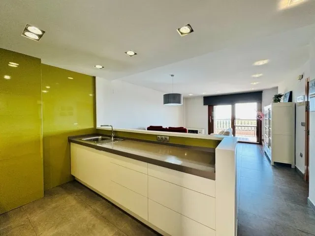 Dúplex 2 habitaciones 121m² en venta - Urbanizaciones — 43