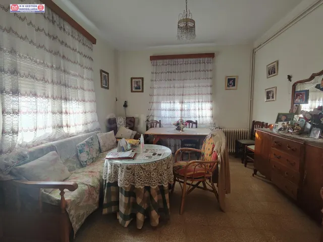 CASA CON 45 METROS DE FACHADA A 3 CALLES Y AMPLIA PARCELA EN - foto 5