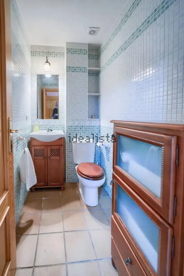 Chalet adosado en venta en Calle Bolivia — 28