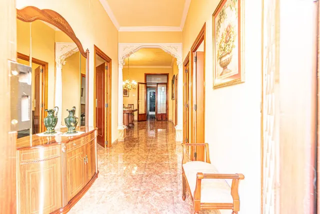 Casa esquinera en Carlet - foto 2