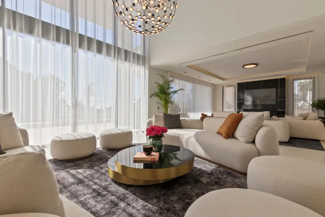 Moderna villa de lujo en la prestigiosa urbanización de Sierra Blanca, Marbella — 19