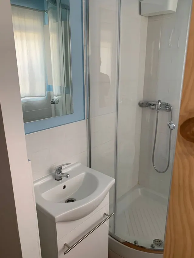 ¡fantástica casa de 3 plantas con loft y piscina en Posadas! — 40