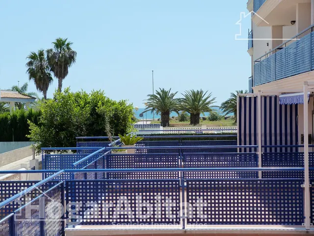 ¡Al lado mismo de la playa! Seminuevo con piscina, terraza y garaje — 43