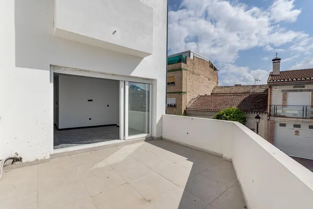 Edificio de nueva construcción en Churriana — 17