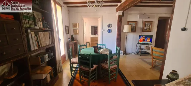 Amplia Casa Reformada en Sella con Piscina y Chimenea — 23
