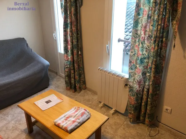 Casa de pueblo, para entrar a vivir, en entorno privilegiado de montaña. — 41