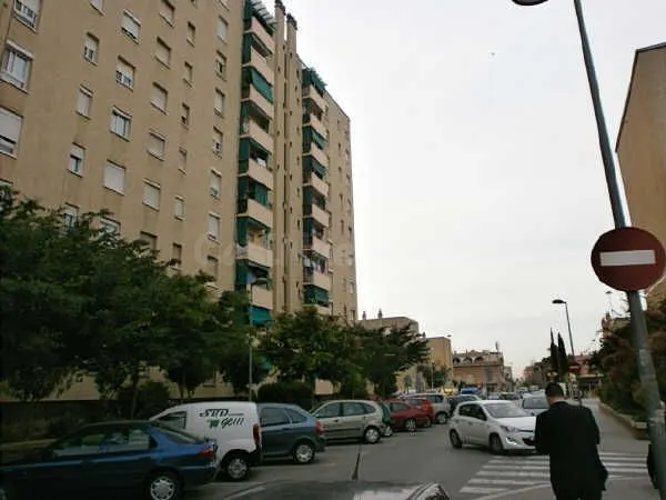 Se vende Piso OKUPADO en Aprestadors 11 Sabadell, (Barcelona