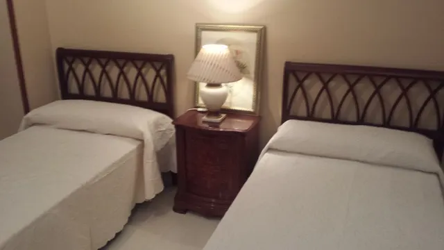 VENTA MAGNÍFICO CHALET EN URBANIZACIÓN ZAUDÍN CLUB DE GOLF (Sevilla) — 26