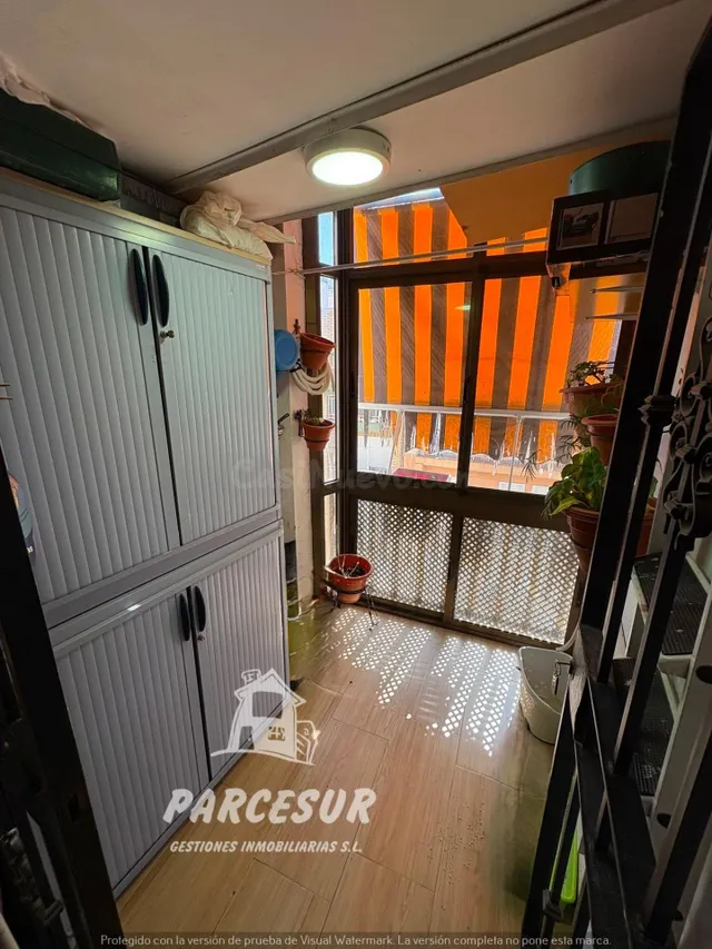 Apartamento de 90 m2 muy luminoso con ascensor, terraza, azo - foto 4