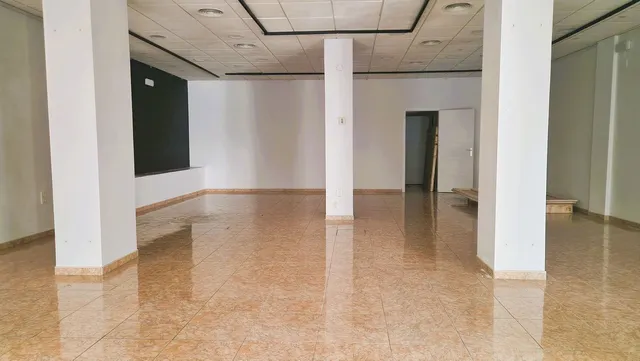 Local comercial 145m² en venta - Marbella — 7