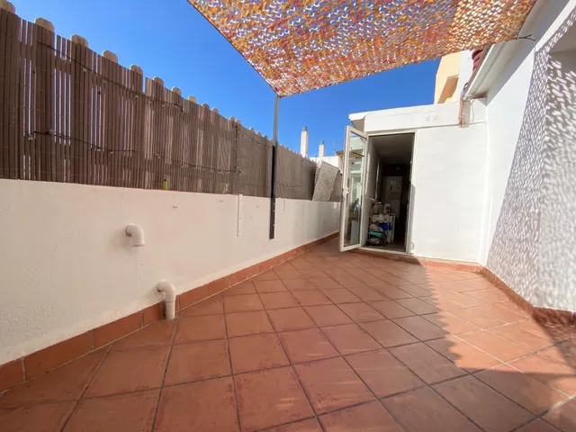 ÁTICO EXTERIOR CON TERRAZA, LUZ NATURAL Y PRIVACIDAD EN L’HOSPITALET — 7