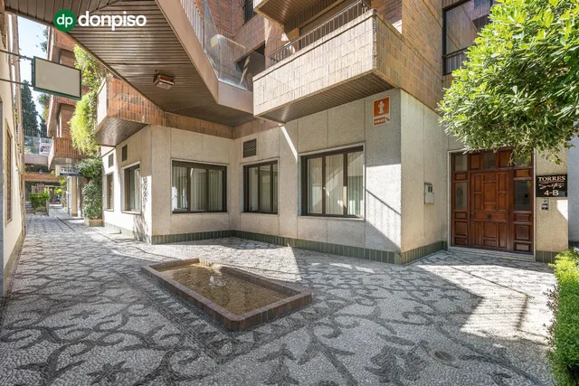 PRECIOSO ESTUDIO DE LUJO EN URBANIZACION TRIUNFO JARDIN — 46