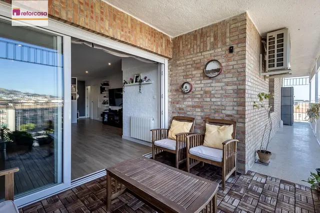 PISO REFORMADO CON VISTAS PANORÁMICAS A UN PASO DEL CENTRO DE GRANADA — 6
