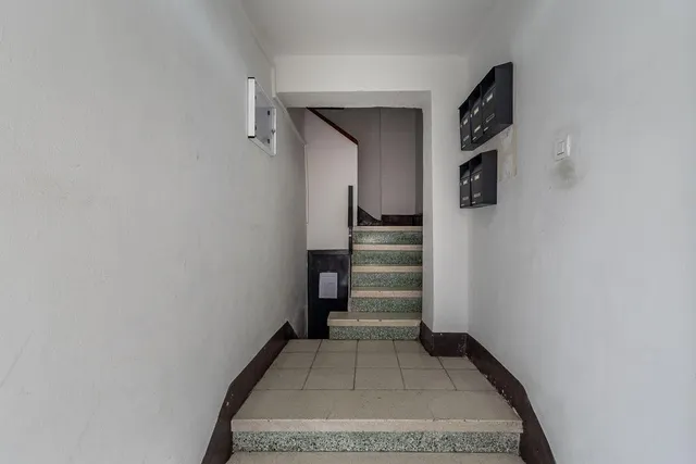 PISO JUNTO AVENIDA DE ANDALUCIA — 21