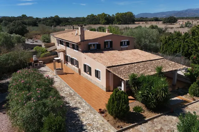 Finca rústica 7 habitaciones 331m² en venta - Jornets — 38