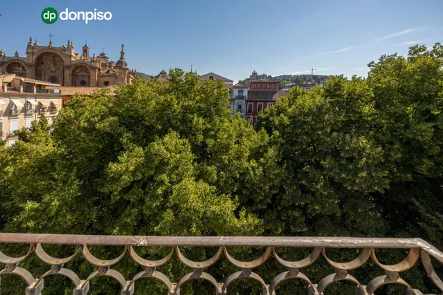 A la venta edificio en plaza bib-rambla — 12