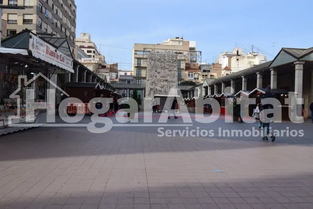 Despacho con varias oficinas en el centro — 34