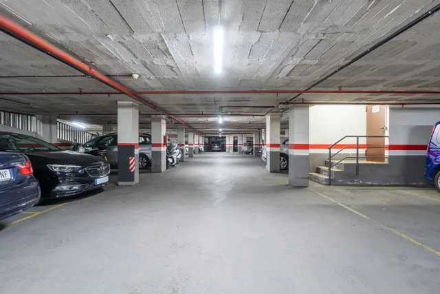 Parking 14m² en alquiler - Eixample — 7