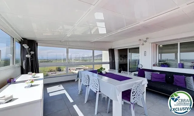 Gran estudio renovado con terraza de 72 m2, reciente veranda