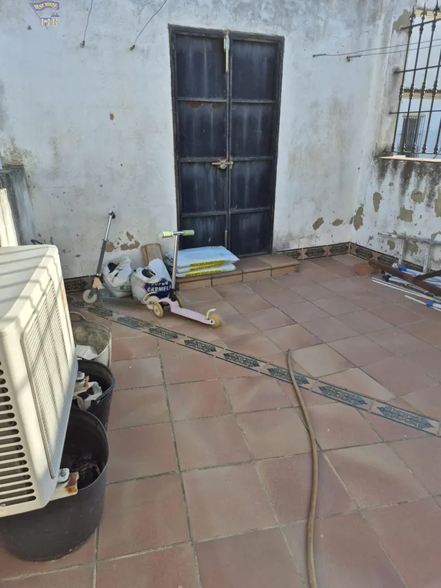 SE VENDE CASA EN ZONA CENTRO — 50