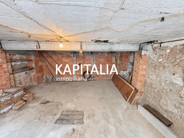 BONITA CASA A LA VENTA CON GARAJE EN BOLBAITE — 21