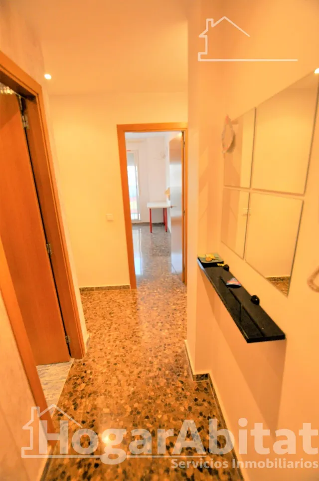 Excelente oportunidad en este amplio piso exterior con balcón, garaje y trastero — 24