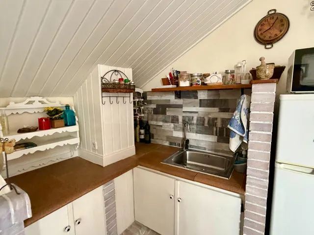 Chalet pareado tipo tríplex de 266 m2 con 4 dormitorios, terrazas, garaje y bodega en Aguadulce Sur — 16