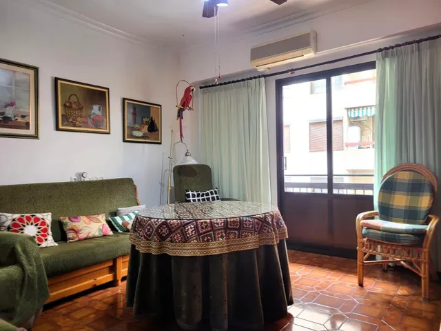 PISO DE GRANDES DIMENSIONES 4HAB EN ALTOZANO — 2
